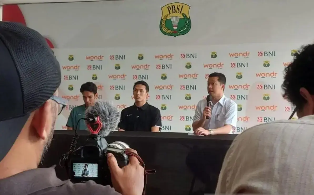 jonatan-and-chico-leave-pbsi-national-training-camp