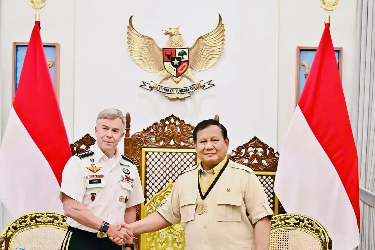 us-special-operations-command-honors-president-prabowo-with-medal
