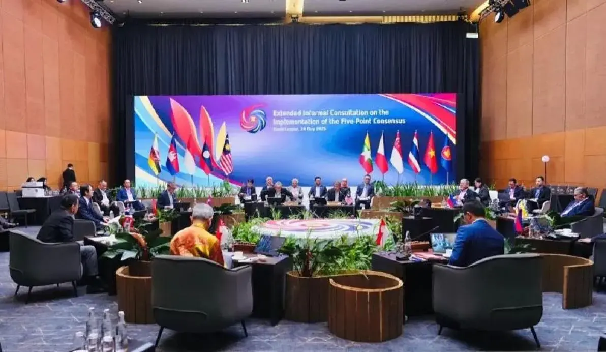 indonesian-fm-urges-peaceful-resolution-to-myanmar-crisis-at-asean-talks