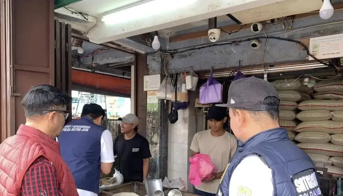 metro-jaya-police-task-force-inspects-rice-prices-at-61-locations-amid-market-fluctuations