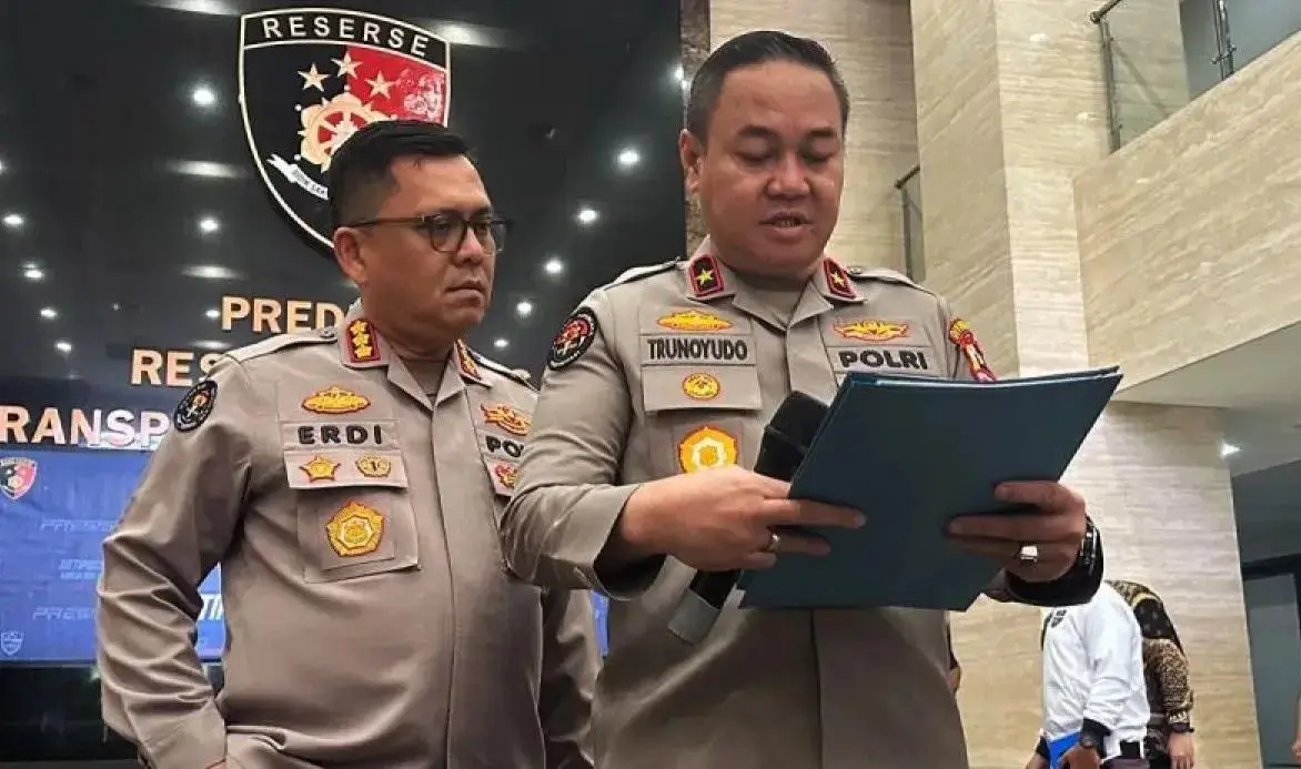 police-chiefs-across-indonesia-open-social-media-accounts-to-address-complaints