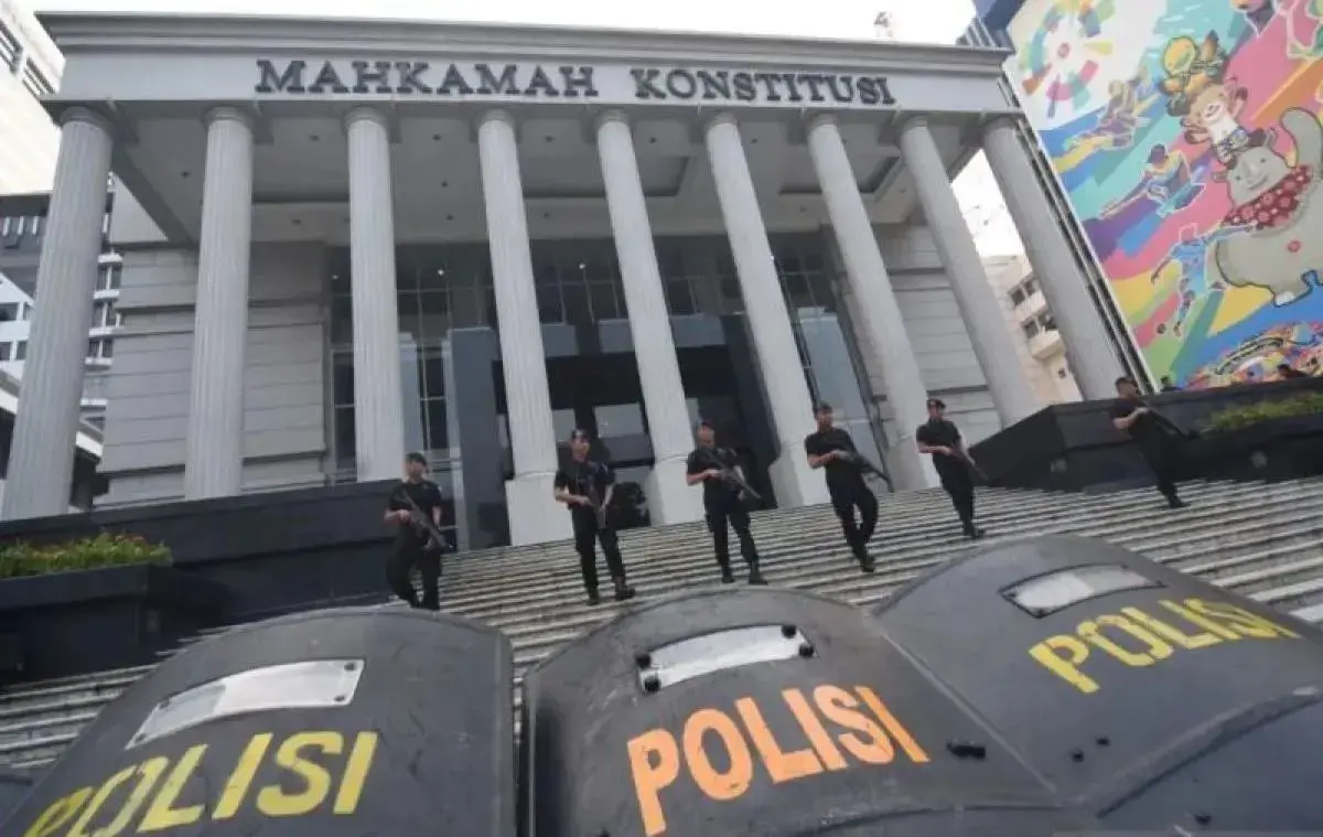 free-basic-education-must-include-private-schools-gradually-constitutional-court