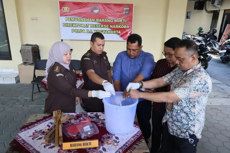 police-destroys-drugs-evidence-of-3614-grams-meth-confiscated-from-a-case