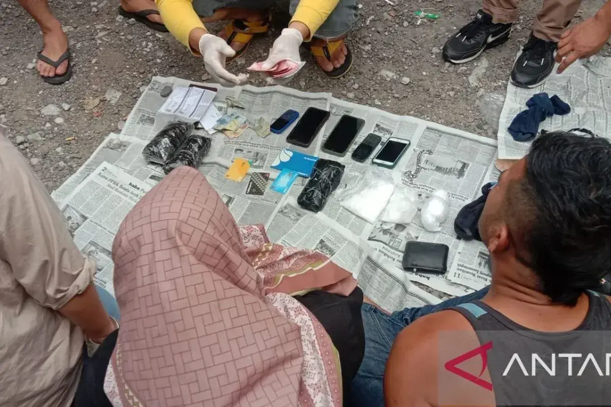 15-meth-smuggling-attempt-from-aceh-thwarted-in-west-sumatra-three-arrested