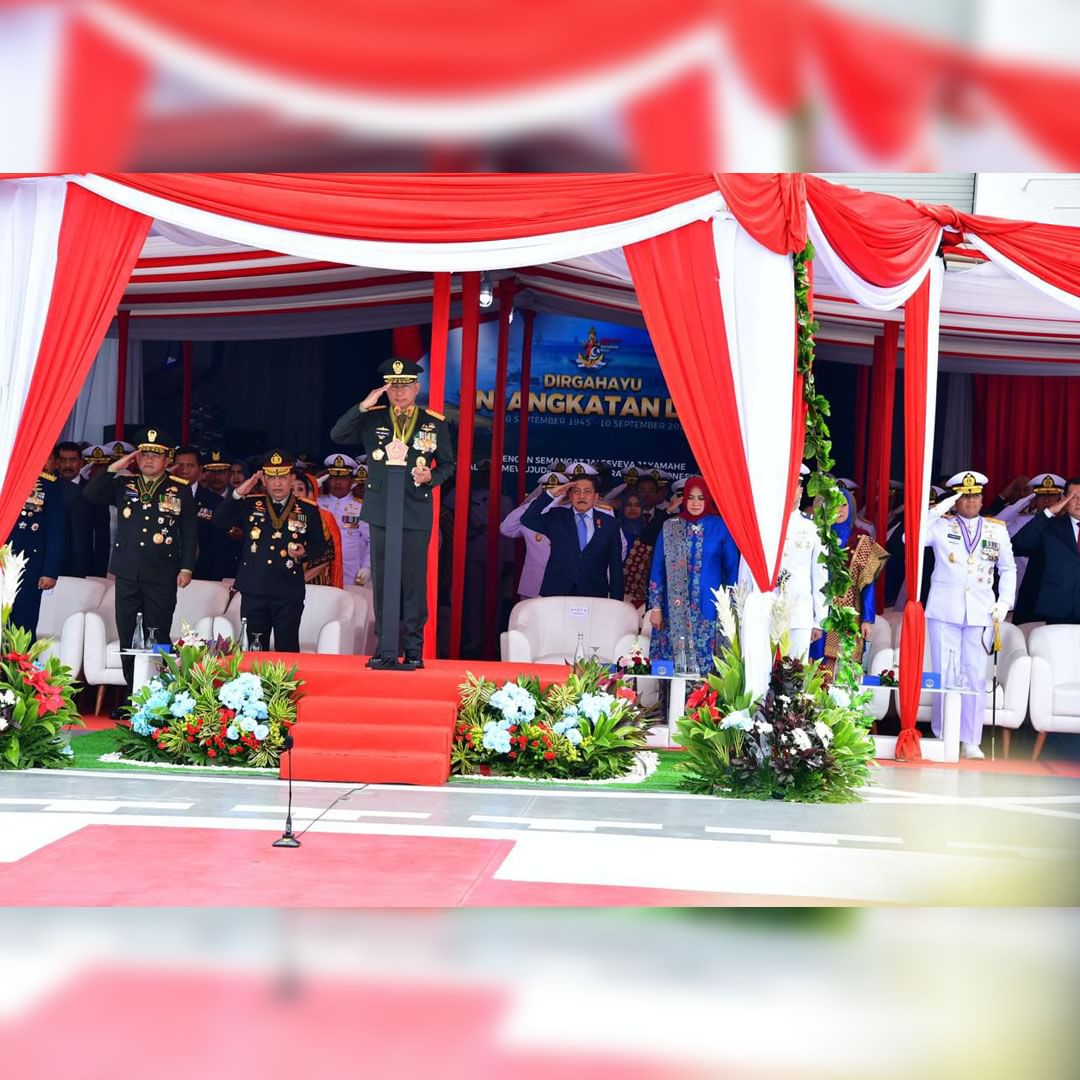 inp-chief-attends-79th-anniversary-of-indonesian-navy