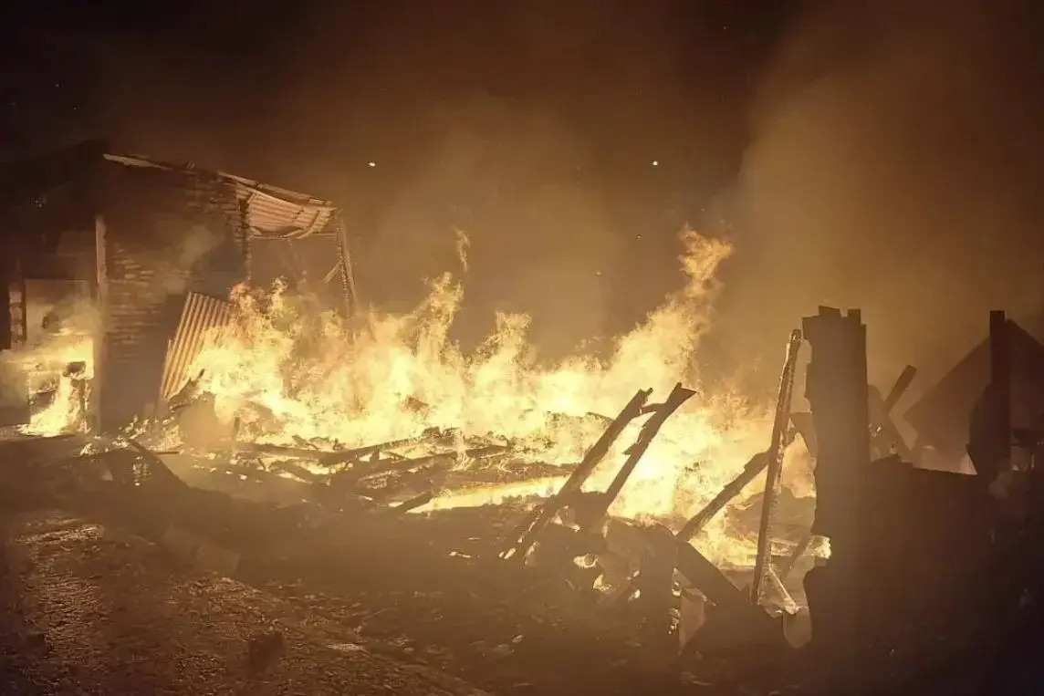 fireworks-spark-fires-in-north-jakarta-damage-office-and-homes