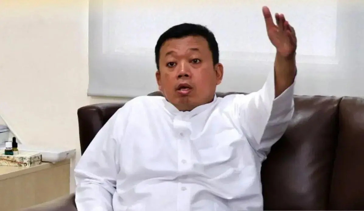 minister-nusron-denies-cancellation-of-land-certificate-revocation-for-aguans-seafront-property