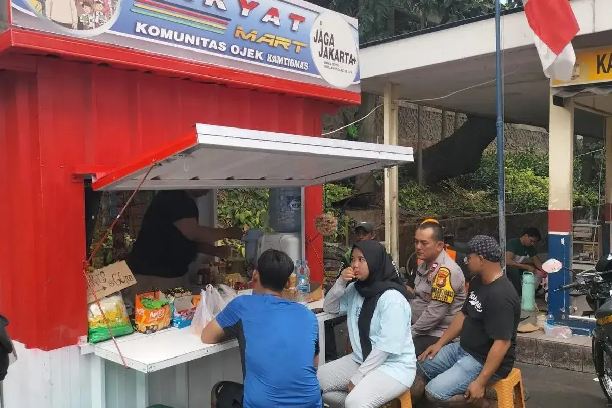 central-jakarta-police-launch-rakyat-mart-and-rakyat-auto-to-empower-motorcycle-taxi-drivers