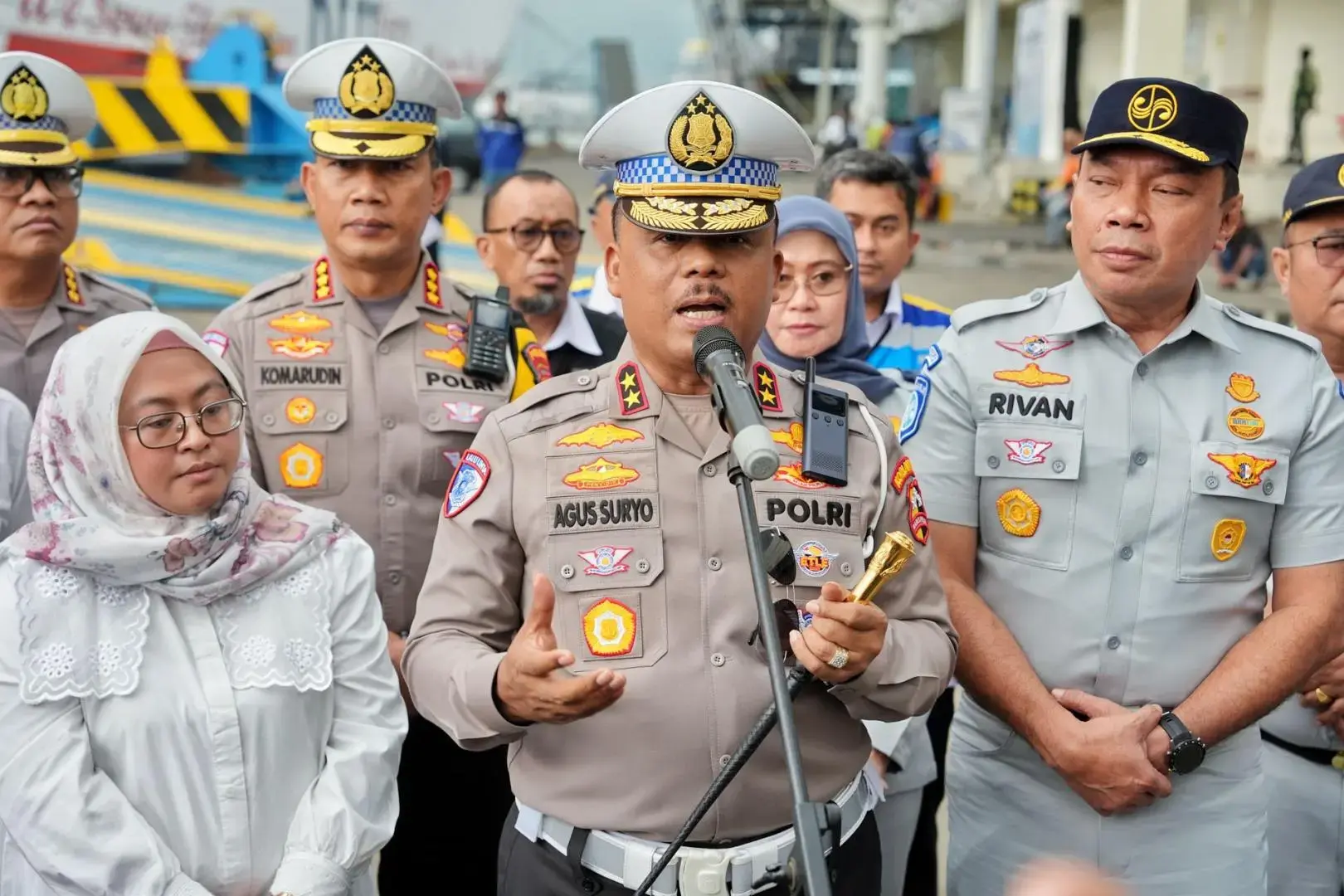 inp-traffic-corps-finalize-the-preparation-of-one-way-system-in-central-java-toll-road