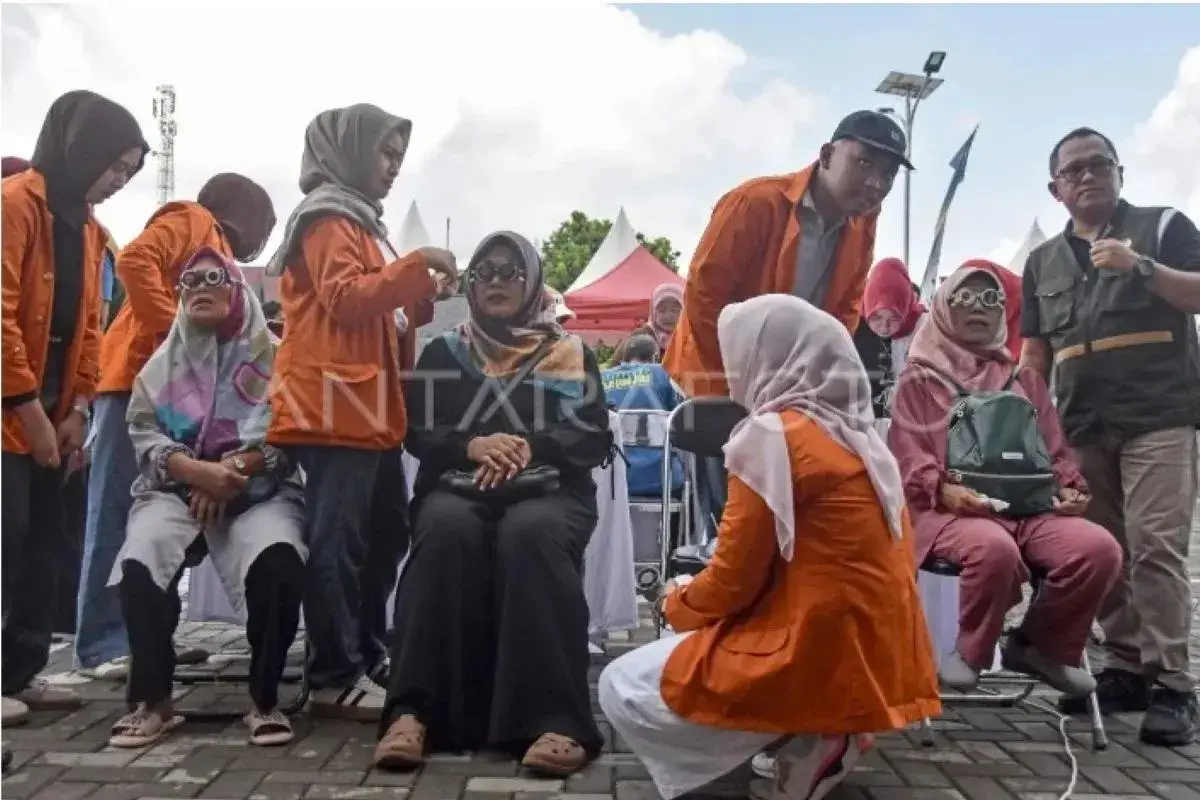 high-public-satisfaction-recorded-in-one-year-prabowos-tenure