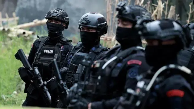 densus-88-arrest-two-alleged-terrorists-in-aceh