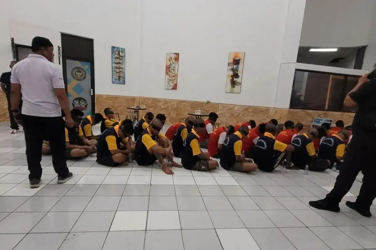 37-high-risk-inmates-transferred-to-nusakambangan-supermax-prison