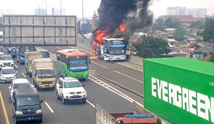 jakarta-transportation-department-released-appeal-following-wiyoto-wiyono-bus-fire-incident