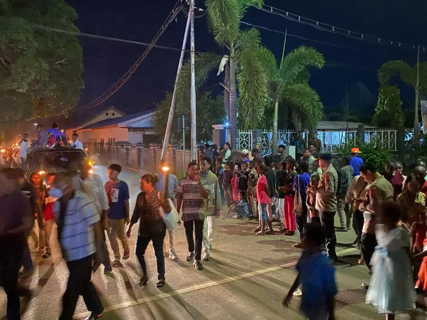 103-police-personnel-deployed-to-safeguard-easter-torch-parade-in-merauke-city