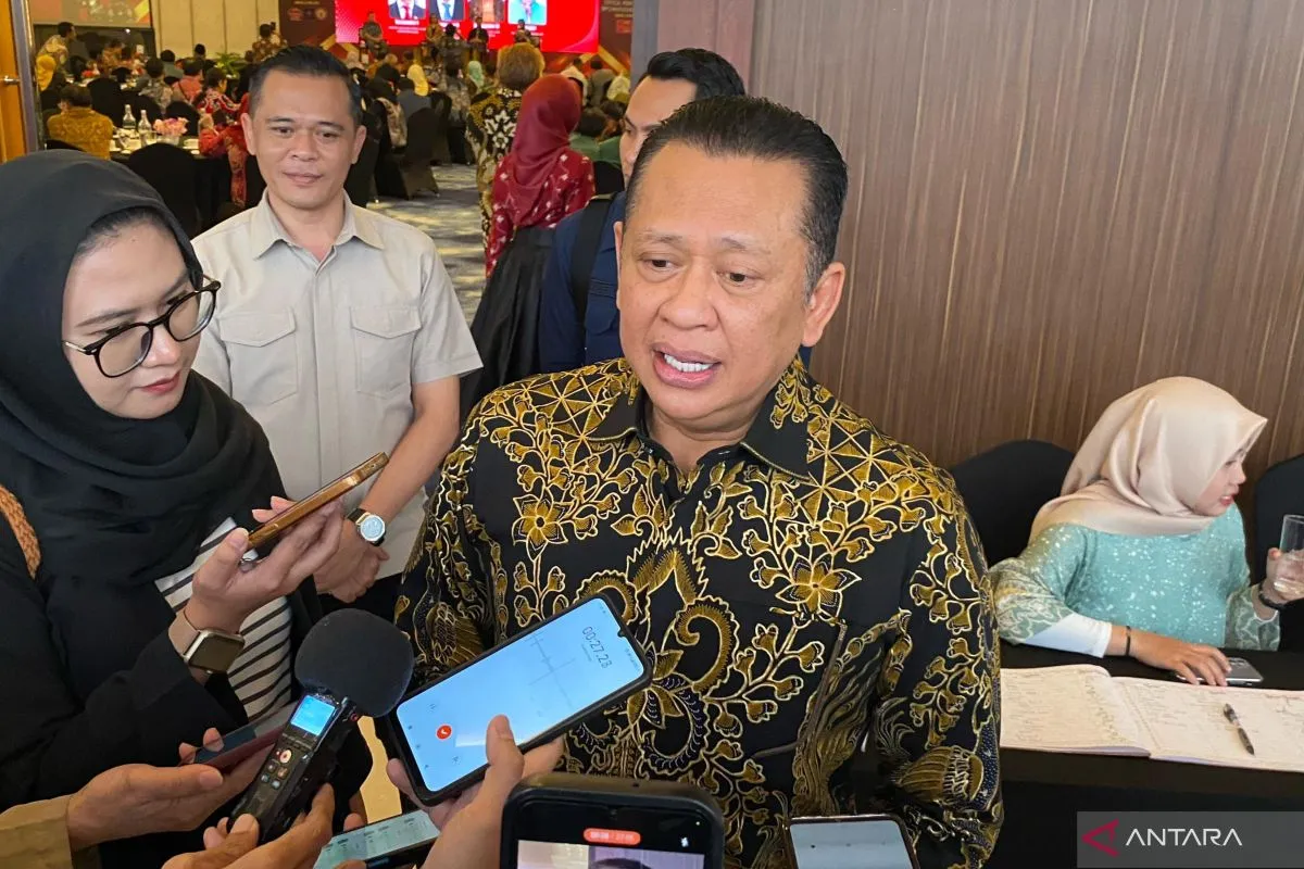 govt-advised-bin-to-continue-to-update-to-the-latest-intelligence-technology