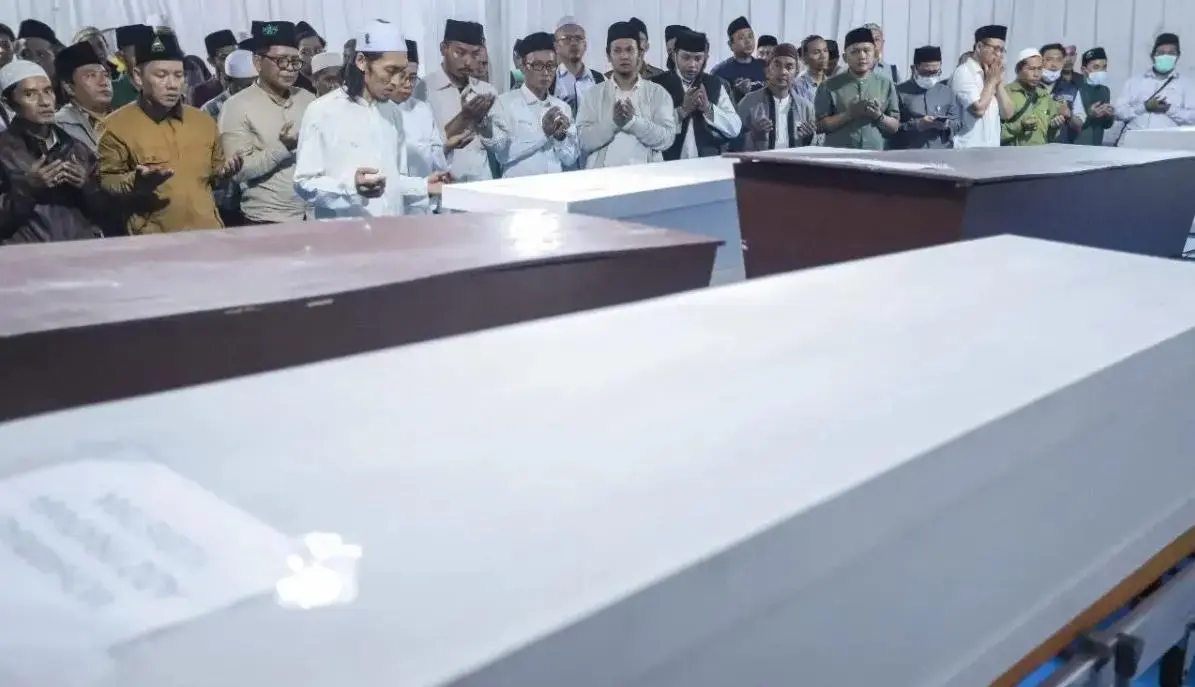 police-identify-53-victims-of-al-khoziny-islamic-boarding-school-collapse