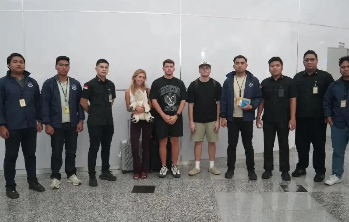 bali-immigration-deports-british-adult-film-actress-for-visa-violations