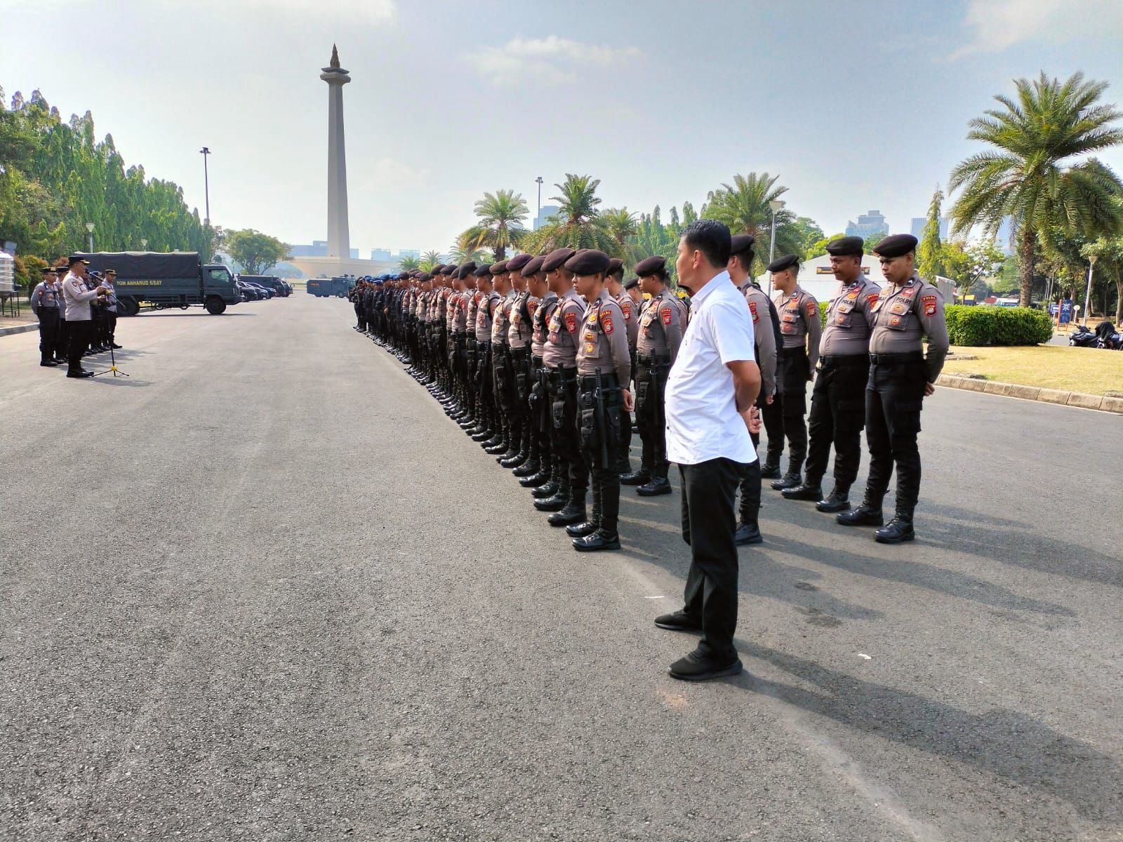 overseeing-election-process-in-jakarta-police-deploys-hundreds-of-personnel