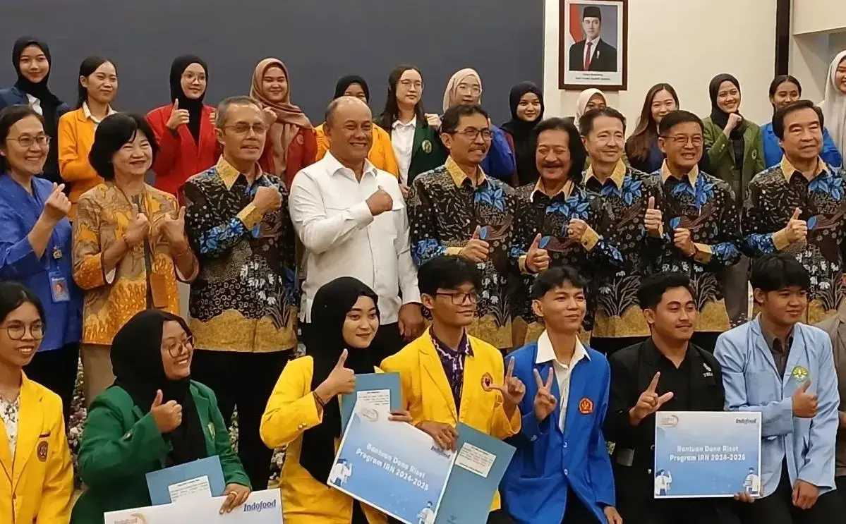 indonesias-free-nutritious-meal-program-needs-30000-nutritionists