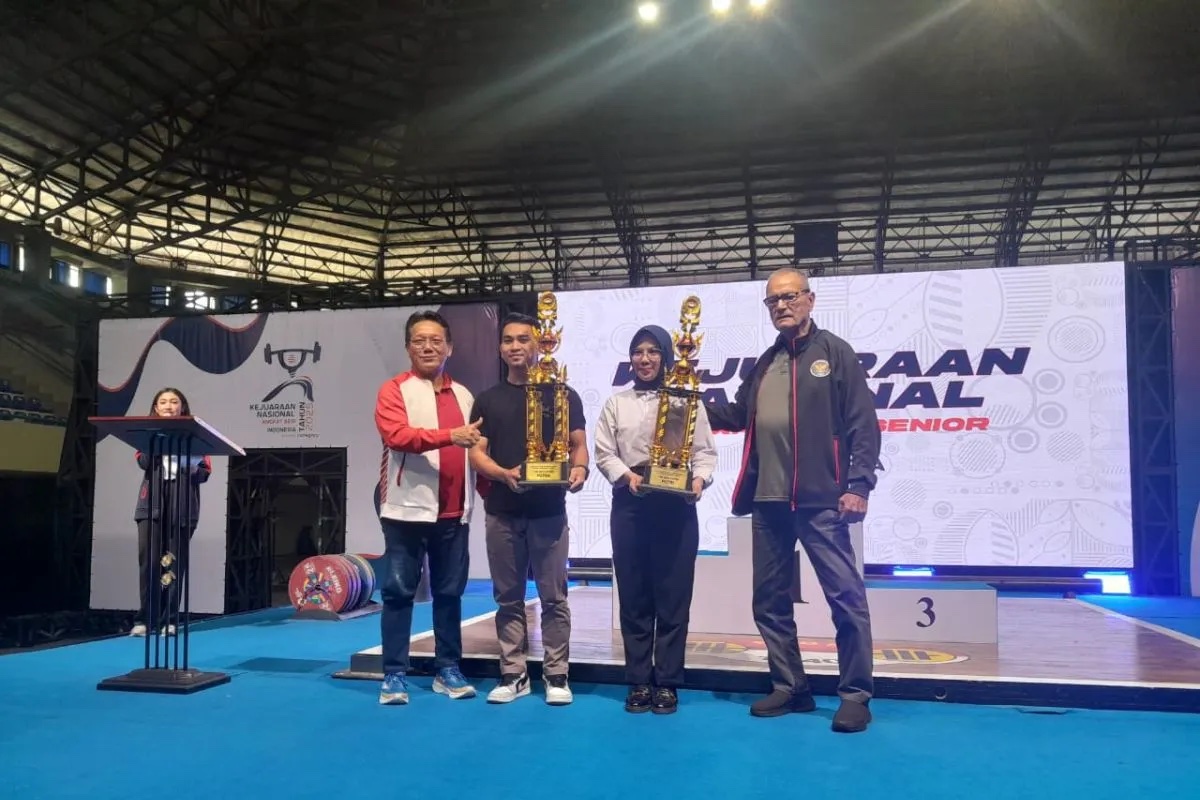 jambi-tops-medal-count-at-2025-national-weightlifting-championship