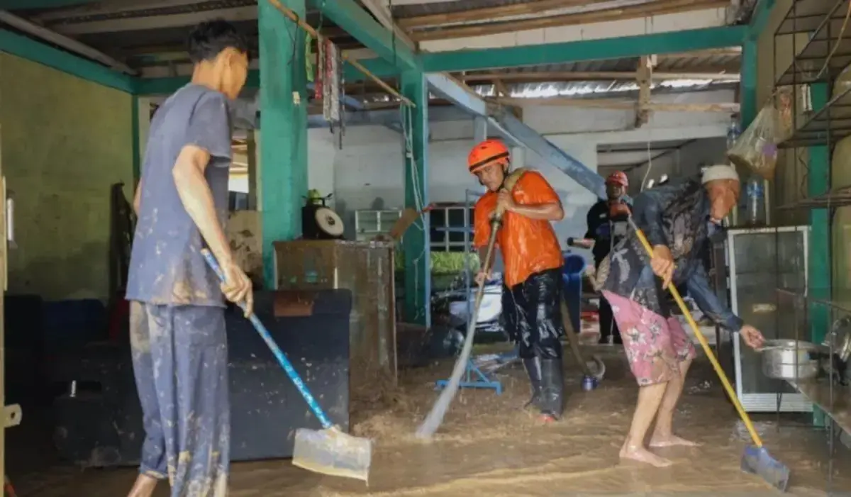 bmkg-warns-high-waves-in-the-indian-ocean-region