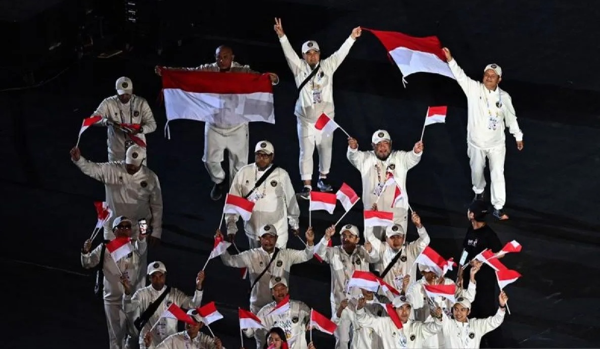 president-prabowo-congratulates-sports-minister-as-indonesia-wins-91-golds-at-sea-games-2025