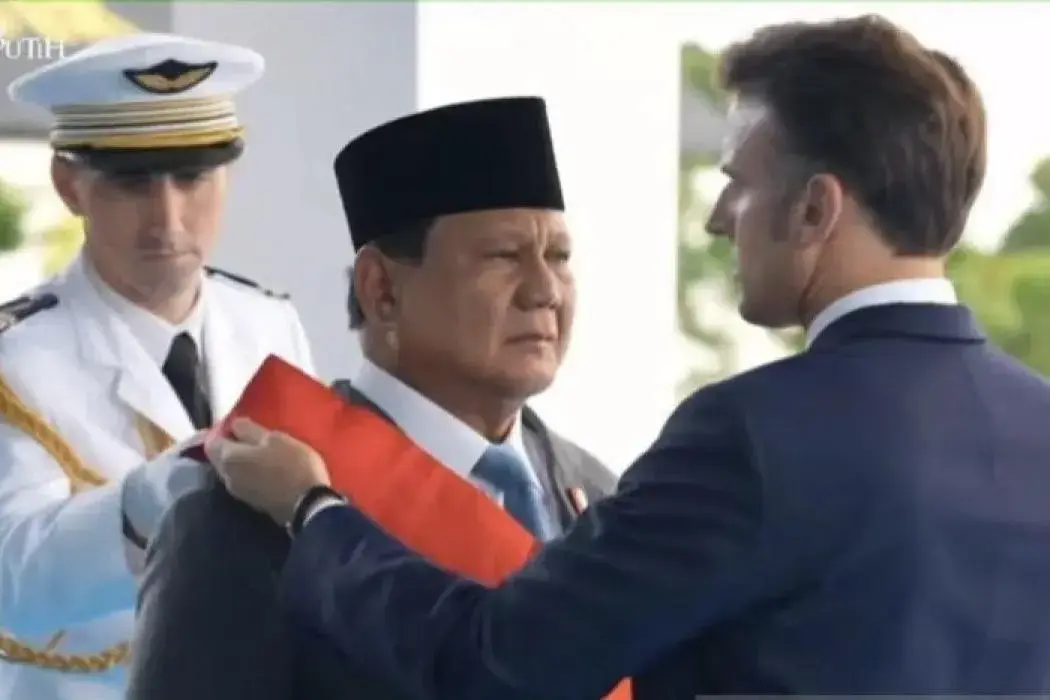 president-macron-bestows-frances-highest-honour-to-president-prabowo