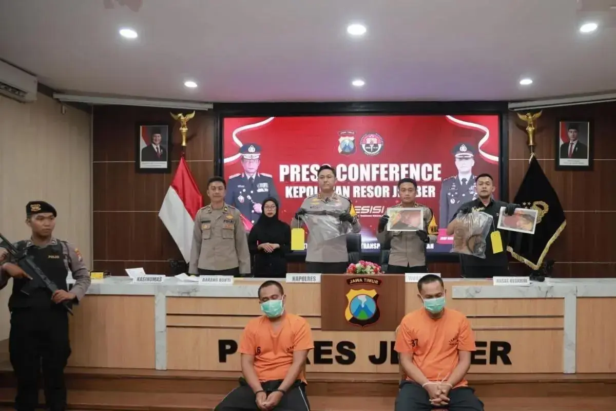 jember-police-arrest-murder-suspects-who-fled-to-malaysia-12-years-ago