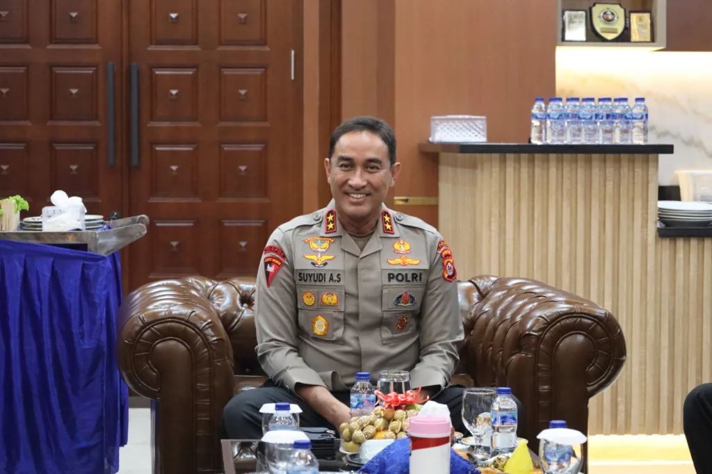 banten-regional-police-chief-invites-people-to-maintain-order-during-friday-safari-tour