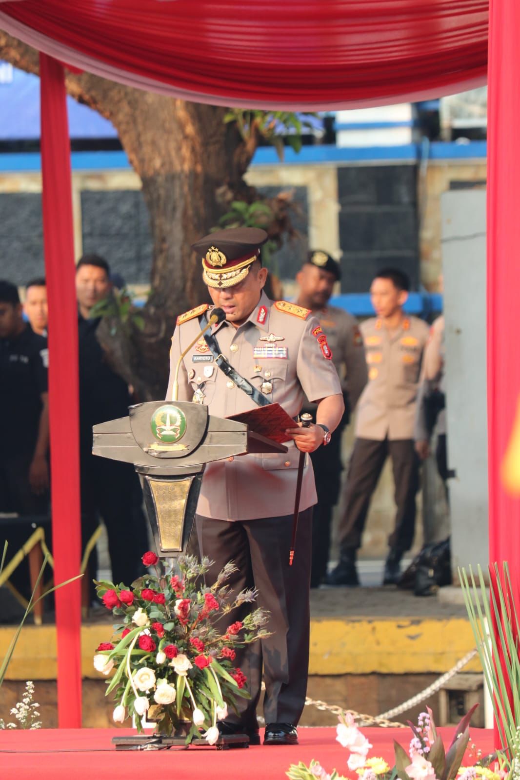 inspector-general-karyoto-leads-the-inp-fighting-day-ceremony