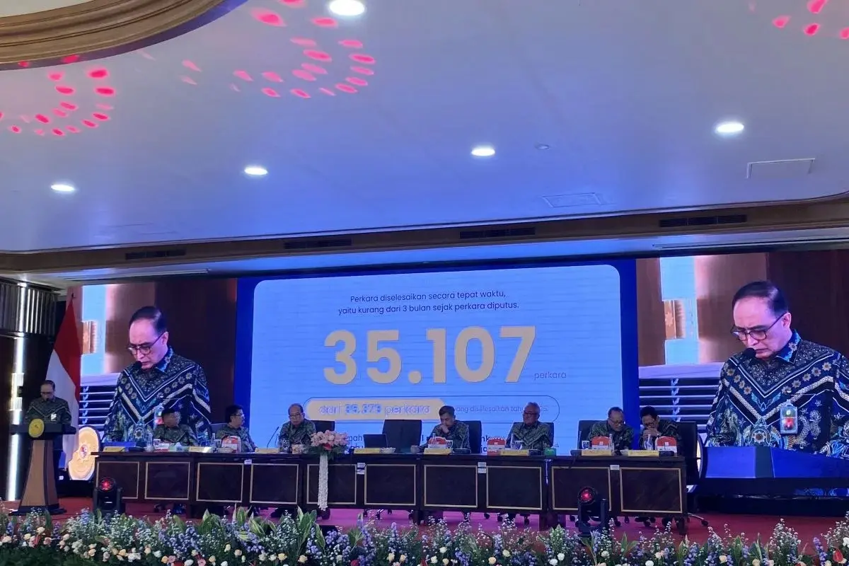 supreme-court-resolves-9926-percent-of-cases-in-2025-chief-justice-says