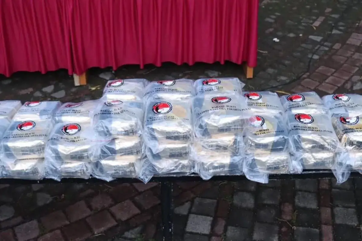 central-jakarta-police-foil-50-kilograms-of-crystal-meth-distribution