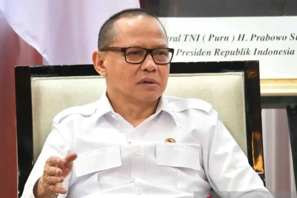 minister-mukhtarudin-warns-of-human-trafficking-scam-targeting-migrant-workers-through-threat-letters