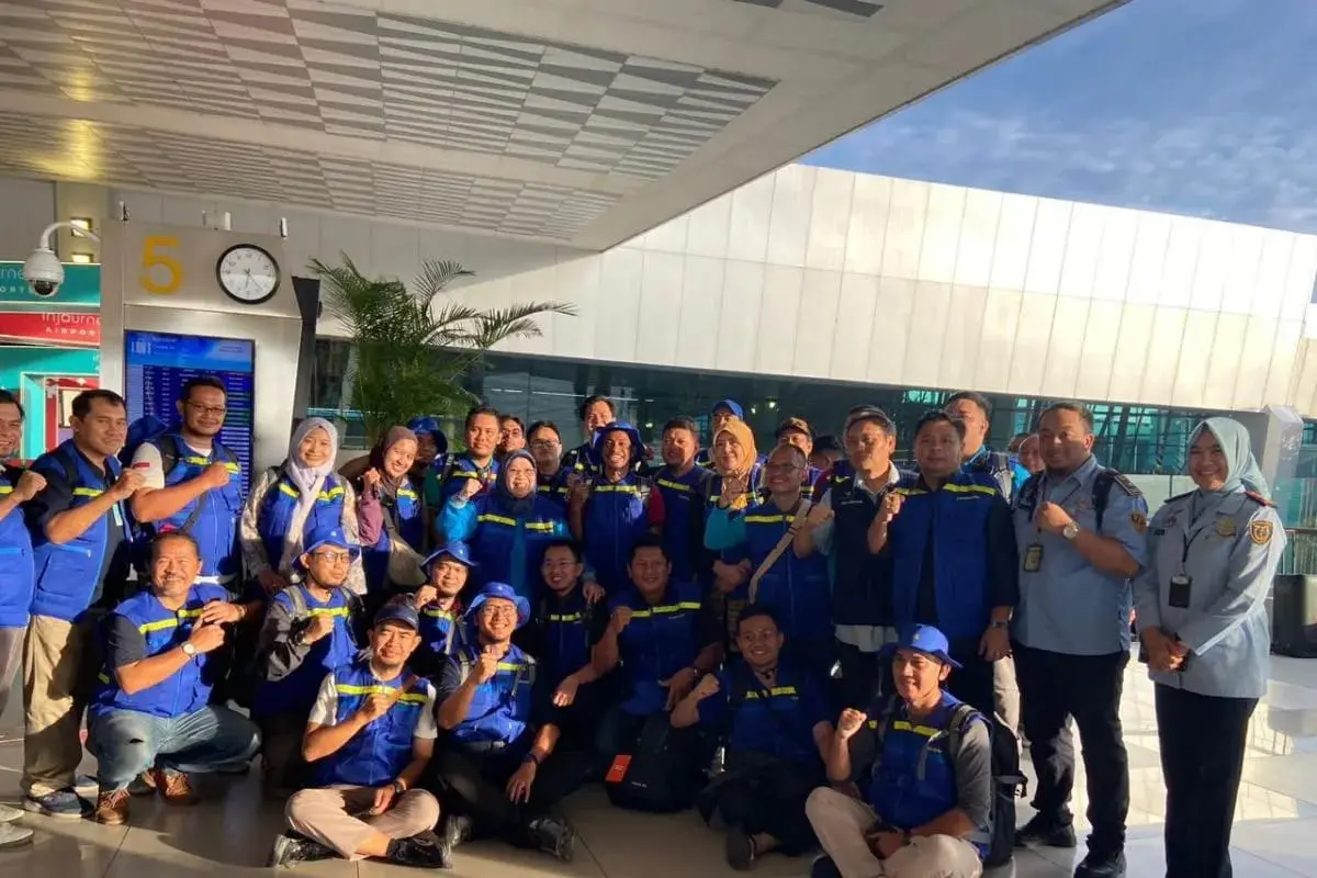 3719-health-volunteers-have-been-sent-to-disaster-areas-in-sumatra-since-day-one