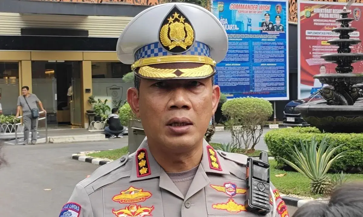 police-to-prepare-traffic-engineering-for-the-demolition-of-a-stalled-monorail-pole-in-jakarta