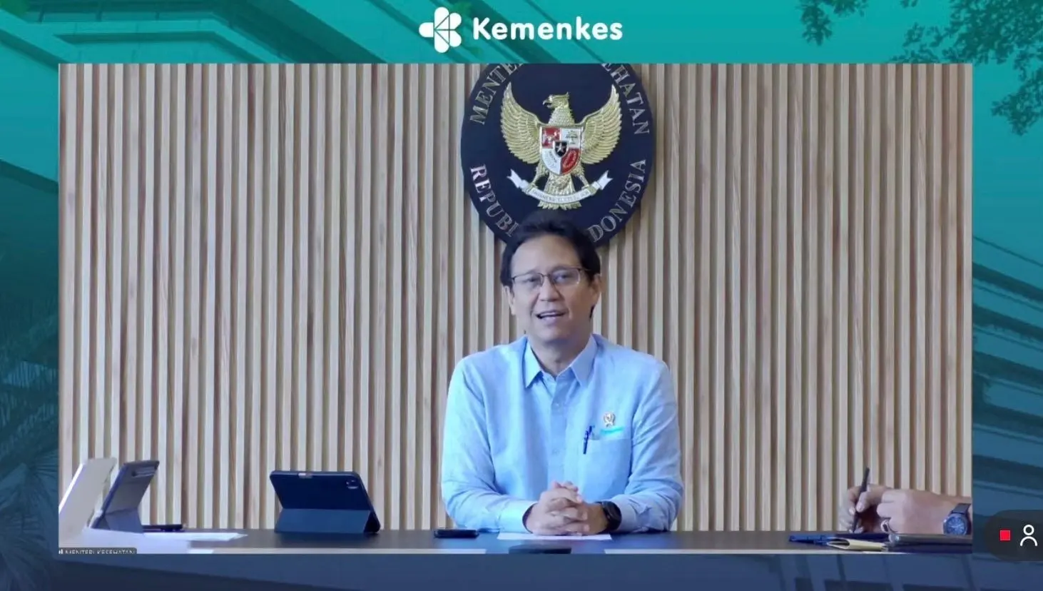 health-minister-budi-assures-complete-recovery-of-medical-centers-in-sumatra