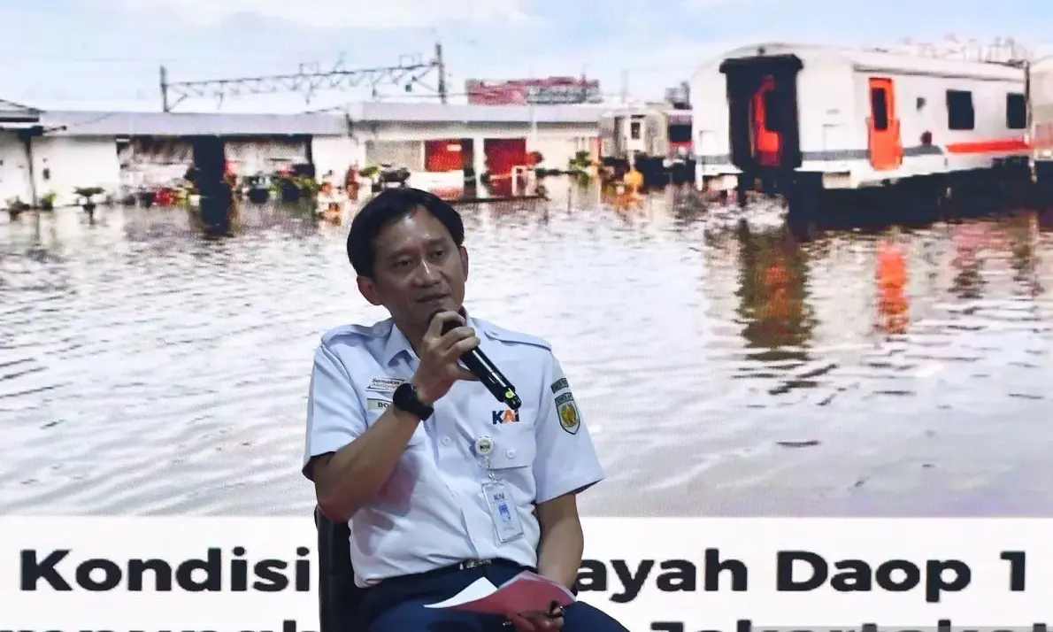Flooding Disrupts Jakarta Stations, PT KAI Adjusts Commuter Line Operations