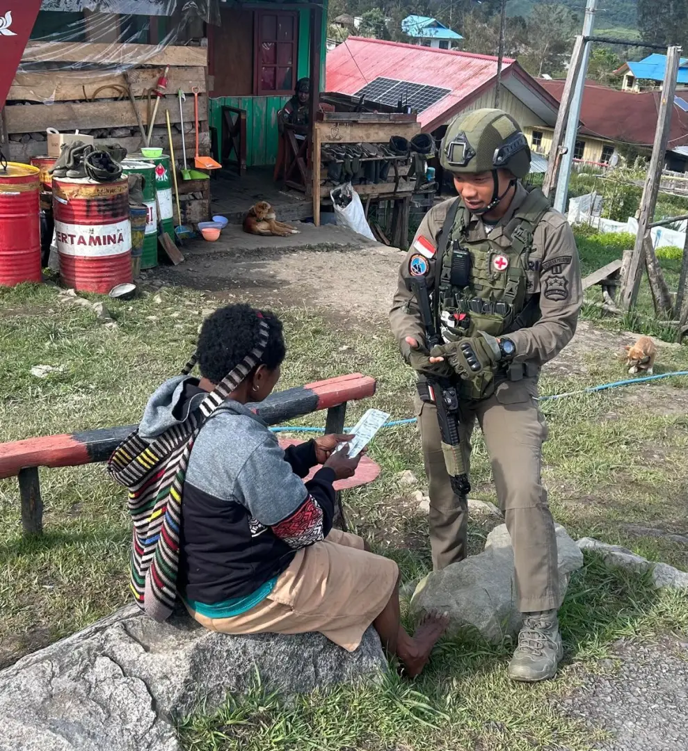 Handled with Care and Warm, Police Provides Health Service to the Locals of Sinak