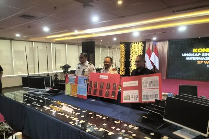 immigration-busts-love-scam-syndicate-run-by-chinese-vietnamese-citizens