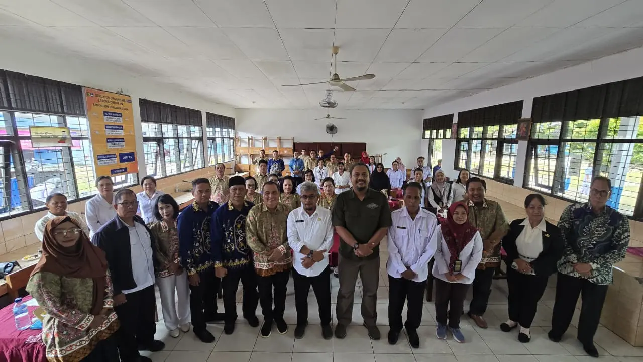 Prevents Terrorism, Police Visits Students to Improve Awareness on IRET Ideologies