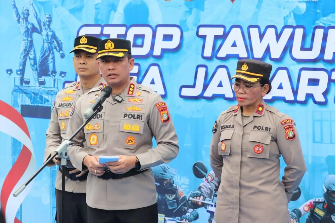 police-apologized-on-the-misarrest-on-old-fashioned-ice-cream-seller-in-kemayoran