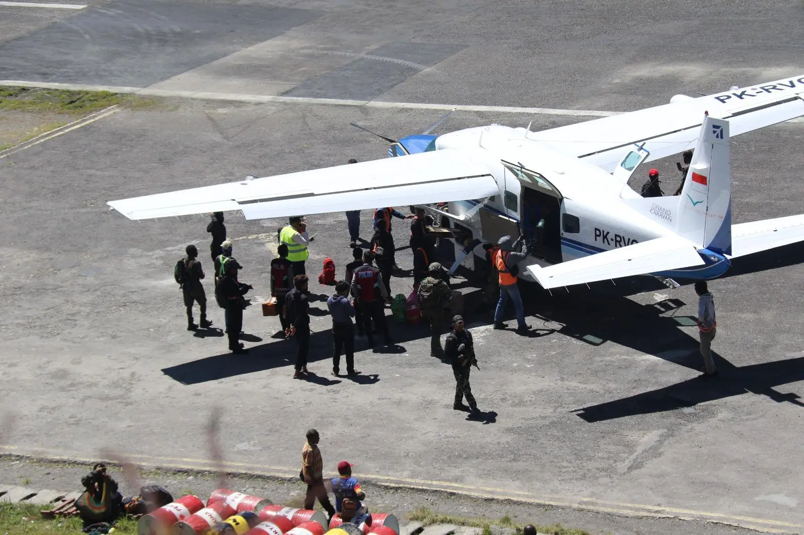 Security Personnel Secures Bilogai Airport in Effort to Maintain Supply Lines to Papua