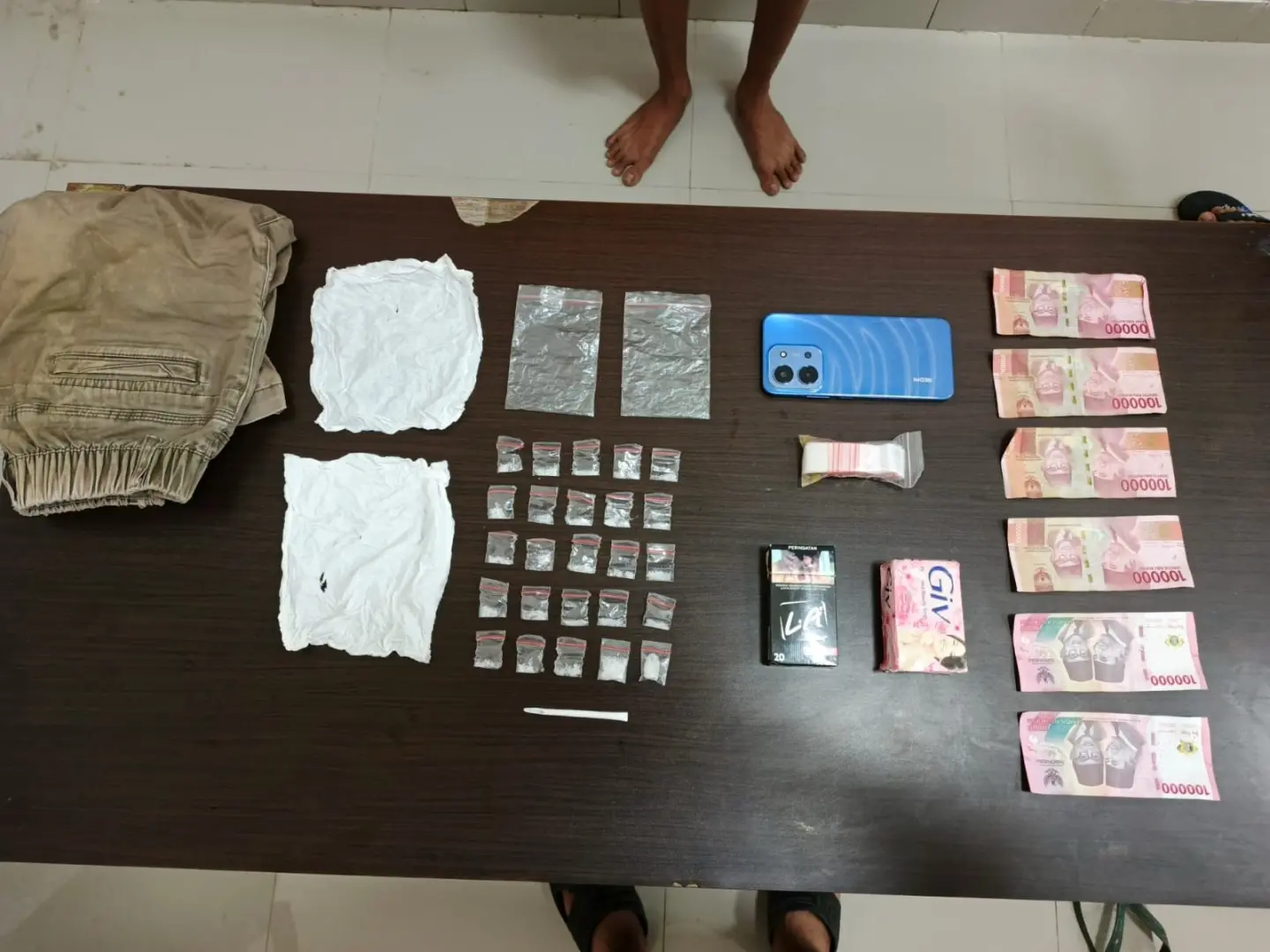 police-uncovers-the-circulation-of-25-meth-packages-in-muara-pantun