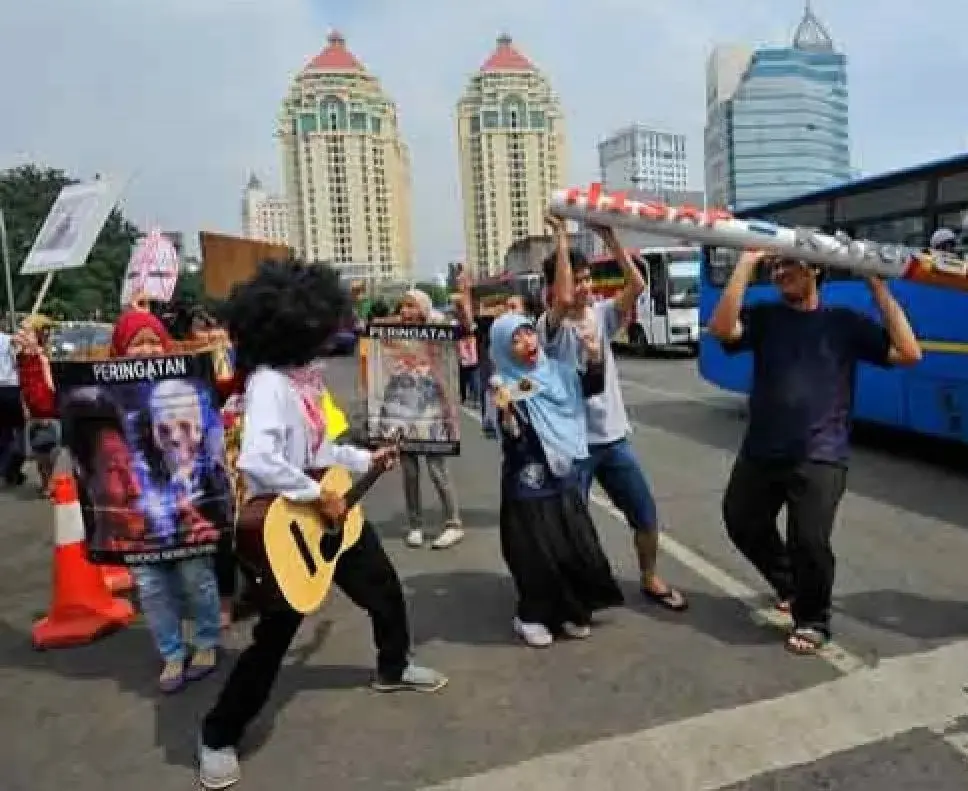 street-vendor-association-urges-jakarta-not-to-rush-smoke-free-zone-regulations