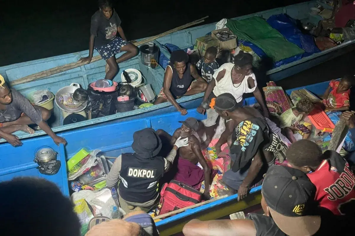 Mimika Police Provide Free Healthcare to Remote Inland Communities