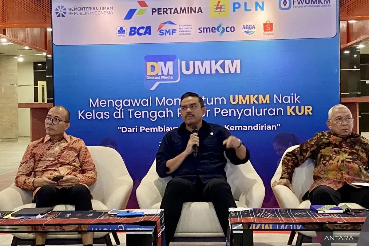 minister-maman-abdurrahman-highlights-the-issue-of-msme-slow-growth-in-indonesia
