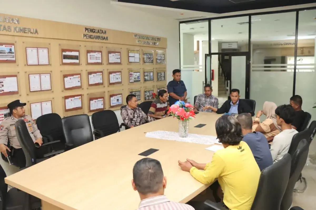 the-firecracker-throwing-at-public-transportation-case-in-tangerang-resolved-with-restorative-justice