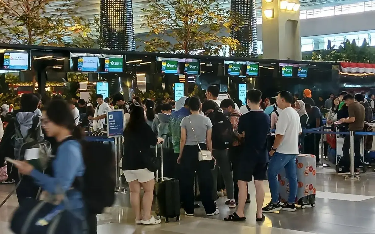 Middle East Airspace Closure Triggers Flight Cancellations at Soekarno-Hatta Airport