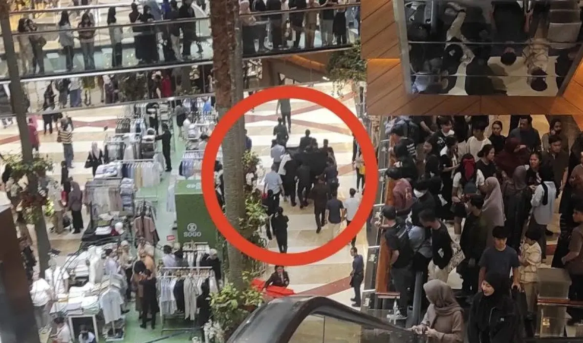 police-confirm-man-fell-from-third-floor-of-pondok-indah-mall-2