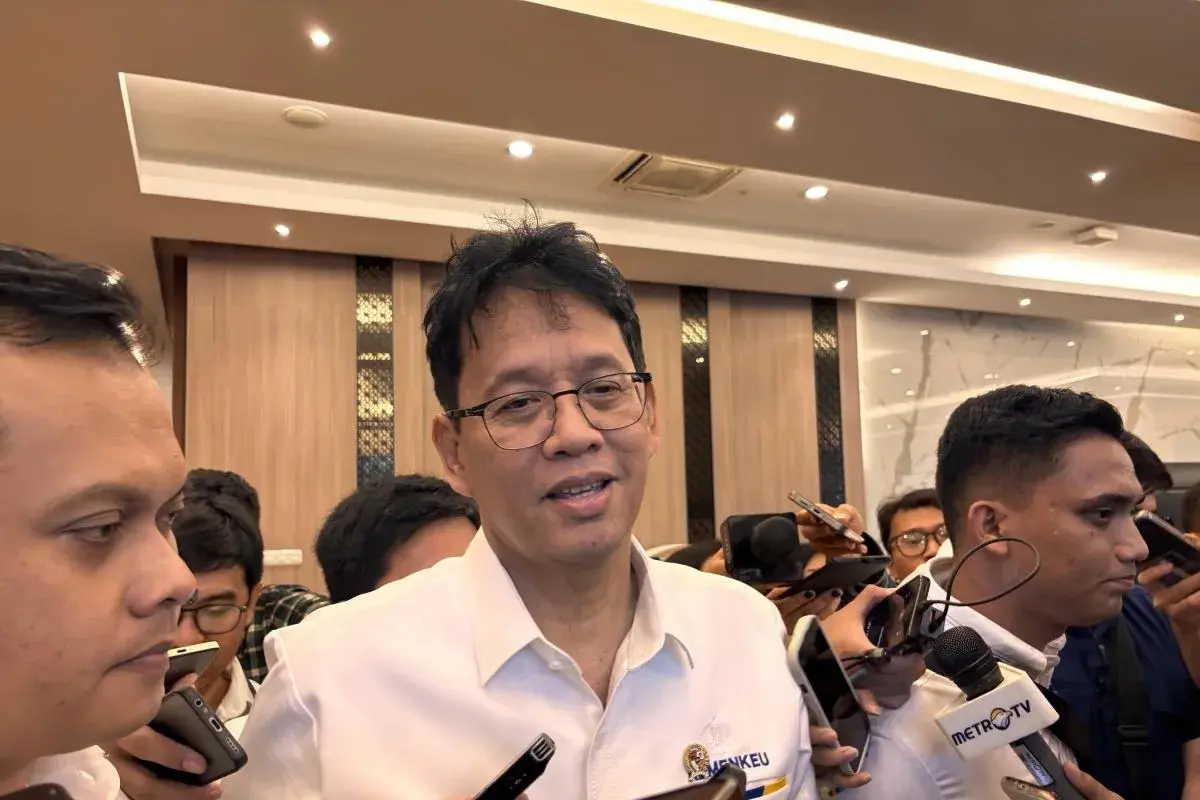 Finance Minister Asserts Economic Strength as Rupiah nears 17,000 Mark